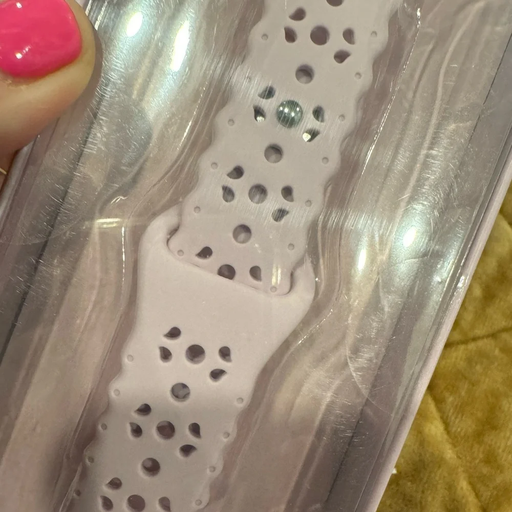 Silicone watch band for Apple watch (38,40,41 mm) super cute design/adjustable💜